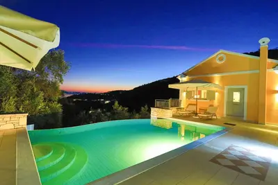 Image de Wake up to breathtaking sunrises at Villa Kalamia above Kalami Beach
