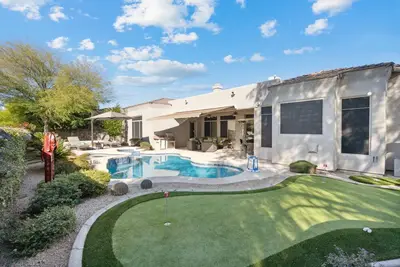 Image de Luxury North Scottsdale home with private park, heated pool, spa