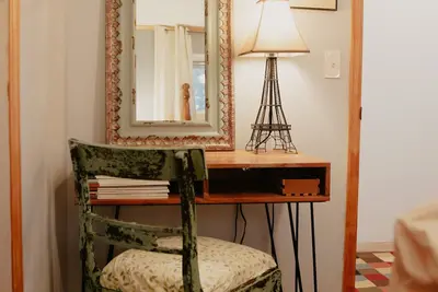 Image de Private Guest Suite Near Charis Bible College