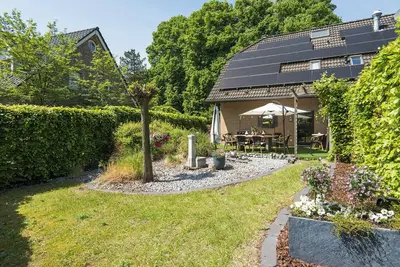 Image de Appartement \"Auf dem Eltenberg\" avec jardin privé et Wi-Fi