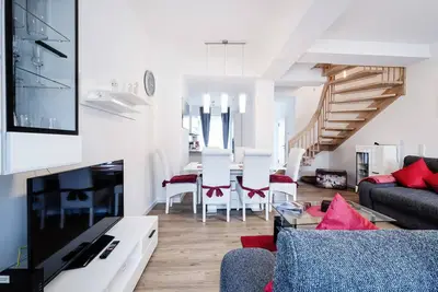 Image de Ferienwohnung/app. für 6 Gäste mit 102m² in Binz Ot Prora