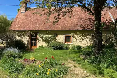 Image de Gîte Tout Confort à Parassy : Proche Bourges et Sancerre, Idéal Randonnées et Découvertes