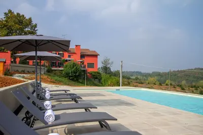 Image de Villa in Piedmont with private pool in beautiful vineyard of Tenuta CostaRossa