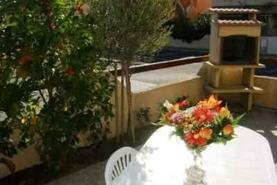 Image de Maison Climatisée 3 Pièces avec Piscine, Terrasse et Proche Mer - Gruissan