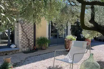 Image de Maison-Garrigue, Une Charmante maisonnette au cœur de la garrigue 15 mns d’Uzes