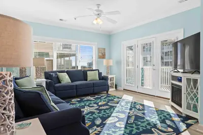 Image de Updates 2025! Ocean view villa 200yds to beach with community pool club-elevator-4br4ba