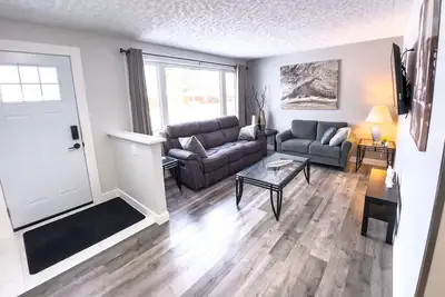 Image de Upscale 4 bedroom with 5 beds