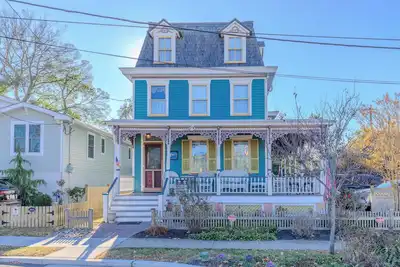 Image de Perry Historic District Home; Close to Everything