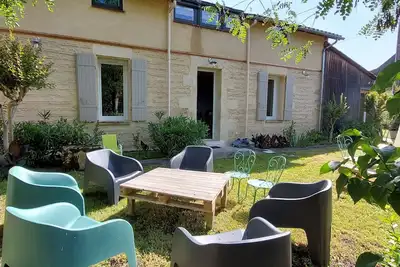 Image de Gîte de charme rénové à 6km de Bergerac - Piscine privée et grand jardin