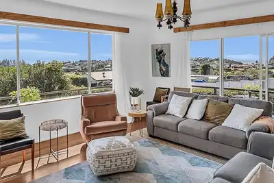 Image de Bermagui Breeze Holiday House 5 bedroom 18-20 Mumbulla Street - Bermagui