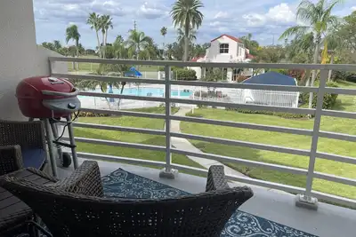 Image de New Listing Paradise-Newly Updated Condo Close to Everything. Beach, Bike, Pool