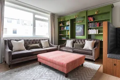 Arundel Gardens by onefinestay