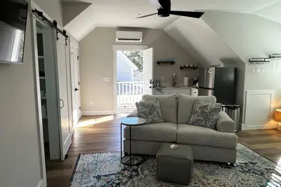 Image de Carriage House within 5 minute walk of Old Town Bluffton