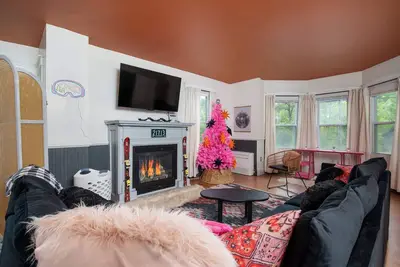 Image de The Bridgewater House | Game Room | Hiking | Porch