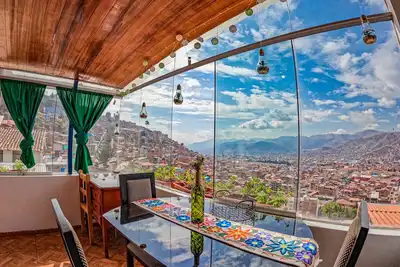 Image de Private Villa: 28 guests, 14 Beds, 9 Br, 6 Btr, Amazing views 13-min center walk