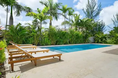 Image de New\/Modern, Luxury 2bdr Condo, Beach, Best Location, Pool