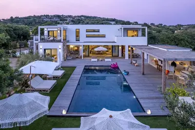 Image de Villa Bambou. 10 pers, piscine chauffée, 10 mn plage à pieds