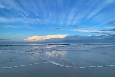 Image de Beach Front with Incredible Views- 2/2 - Nsb-on No Drive Beach