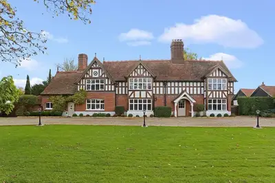 Image de Luxury Grade 2 Listed Large Tudor Manor in Essex