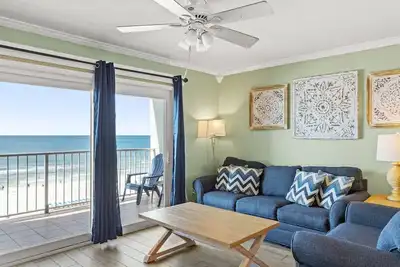 Image de The Summit Pcb 711 ** Amazing Beachfront Balcony & Fully furnished condo