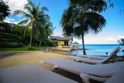 Image de Tropical Tranquil Vibes Condo-private beachfront