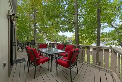 Image de Lakefront Cottage on Apple Valley Lake