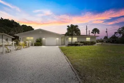 Image de Cozy stays W\/Game room near Dt And Beaches