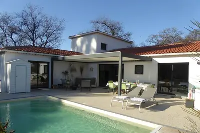 Image de Belle villa avec piscine proche mer au calme
