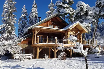 Image de Magnificent Log Chalet with Sauna in Villard de Lans