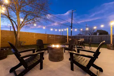 Image de Sandy Feet Retreat! Close to Dining & Shopping 15 minutes to the Beach! Pets Ok!