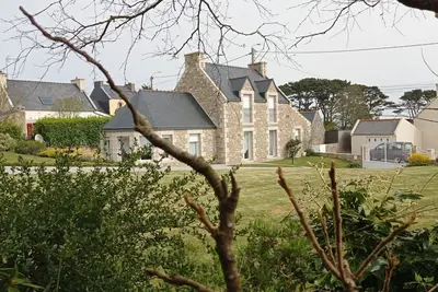 Maison en pierre  à 300 m de la plage
