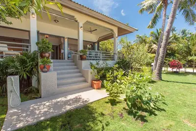 Image de Tradewinds Beach House - beachfront escape