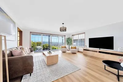 Image de Bateau Bay Family Escape - Magical sunset views