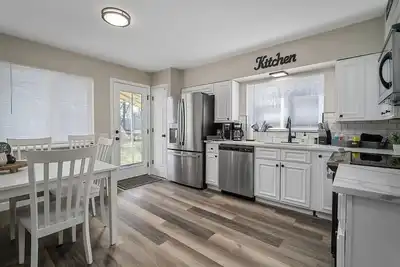 Image de Blair's Graffiti House + Game Room - Hot Tub