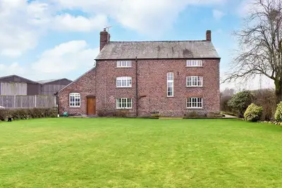 Image de 7 chambres à coucher à Blackden, near Crewe