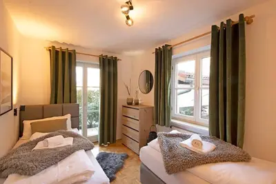 Image de \"Chalet-Style\" 3-Raum-Suite direkt am Kurpark