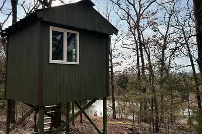 Image de Treehouse - Great Overnight Getaway for Peace & Quiet