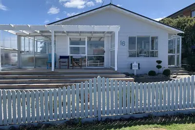 Image de A Cosy Beach Cottage Charmer