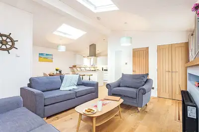 Image de 3 bedroom accommodation in Wootton Bridge, Nr Cowes