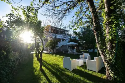 Image de Double Room in private villa with garden and terrace near Tropea