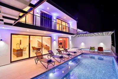 Image de Near to beach! A private pool and panoramic seaview.