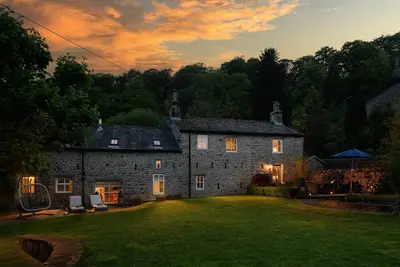 Image de Carrholme Cottage - Rural luxury, sleeps 12 guests in 6 bedrooms