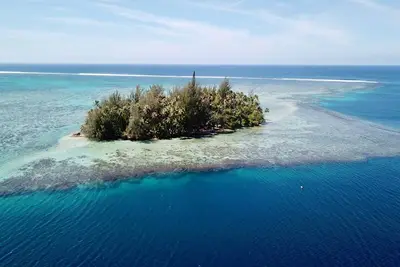 Image de Private Tahitian Island. Sleeps six