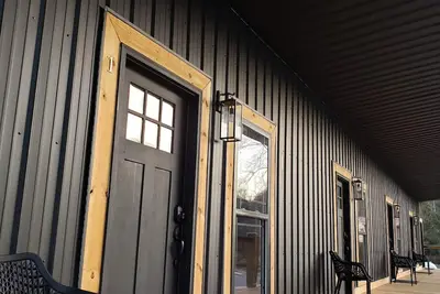Image de New Build Clean 2 Bed Studio Suite by Outlaw Trails! Unit 2