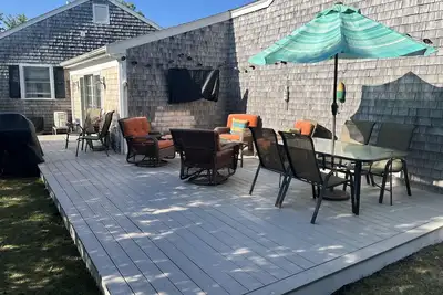 Image de Desirable W. Harwich, 1 block to Belmont Rd Beach, minutes to restaurants & shops