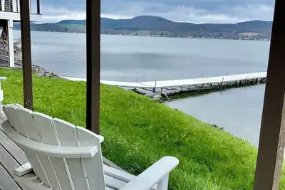 Image de Poplar Lane Cottage – Your Lake Escape