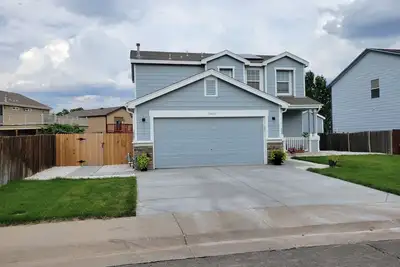 Image de Come and enjoy this beautiful 3 -bedroom 2. 5 bathroom