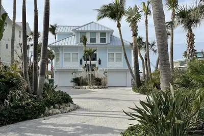 Image de Beachfront home convenient to downtown Boca Grande