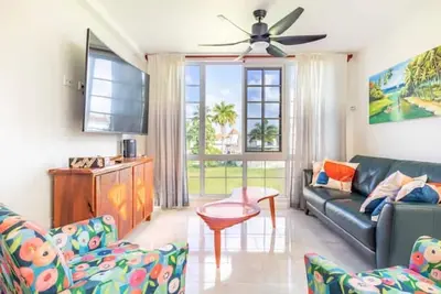 Image de Penthouse with Roof Top Terrace  & Ocean View