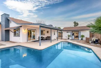 Image de Casa Bonita - Pool, Main Home + Casita, Asu, Sky Harbor, and Mill Ave